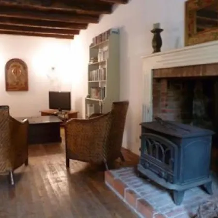 Villa De La Perrotine